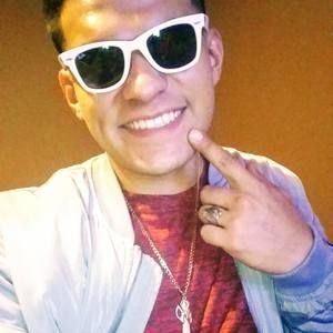 Meet your Posher, Manuel